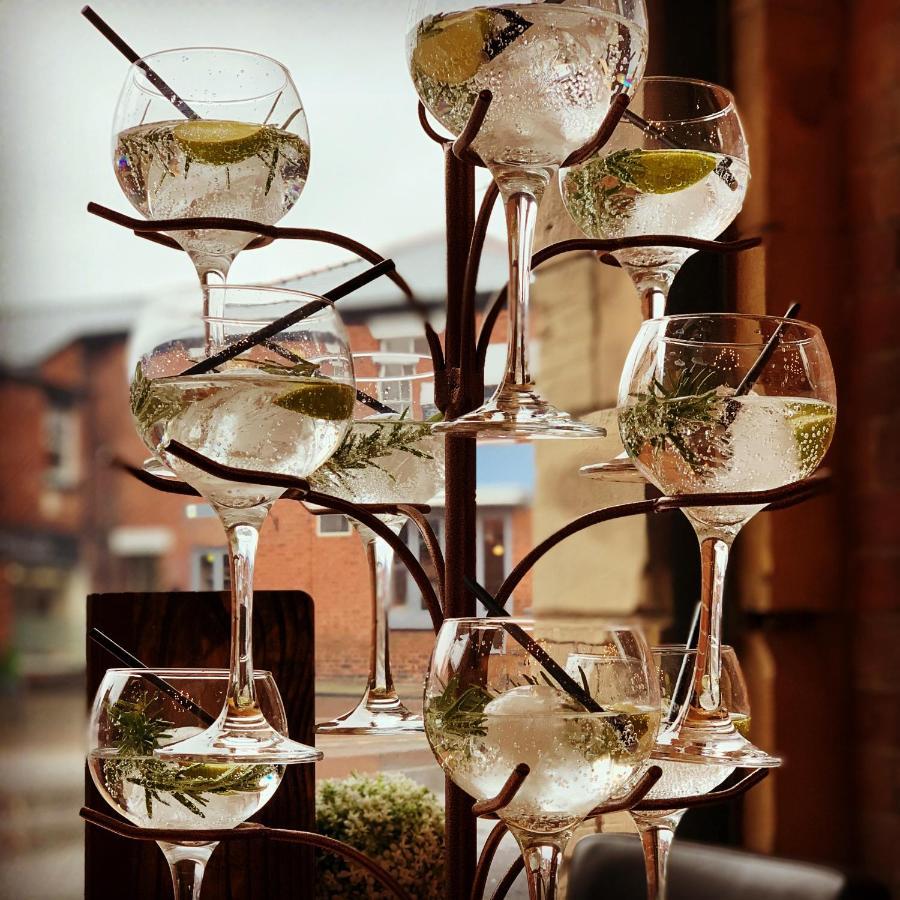 The Wheatsheaf Hotel, Sandbach Extérieur photo A gin and tonic tree